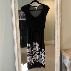 WHBM black and white floral dress